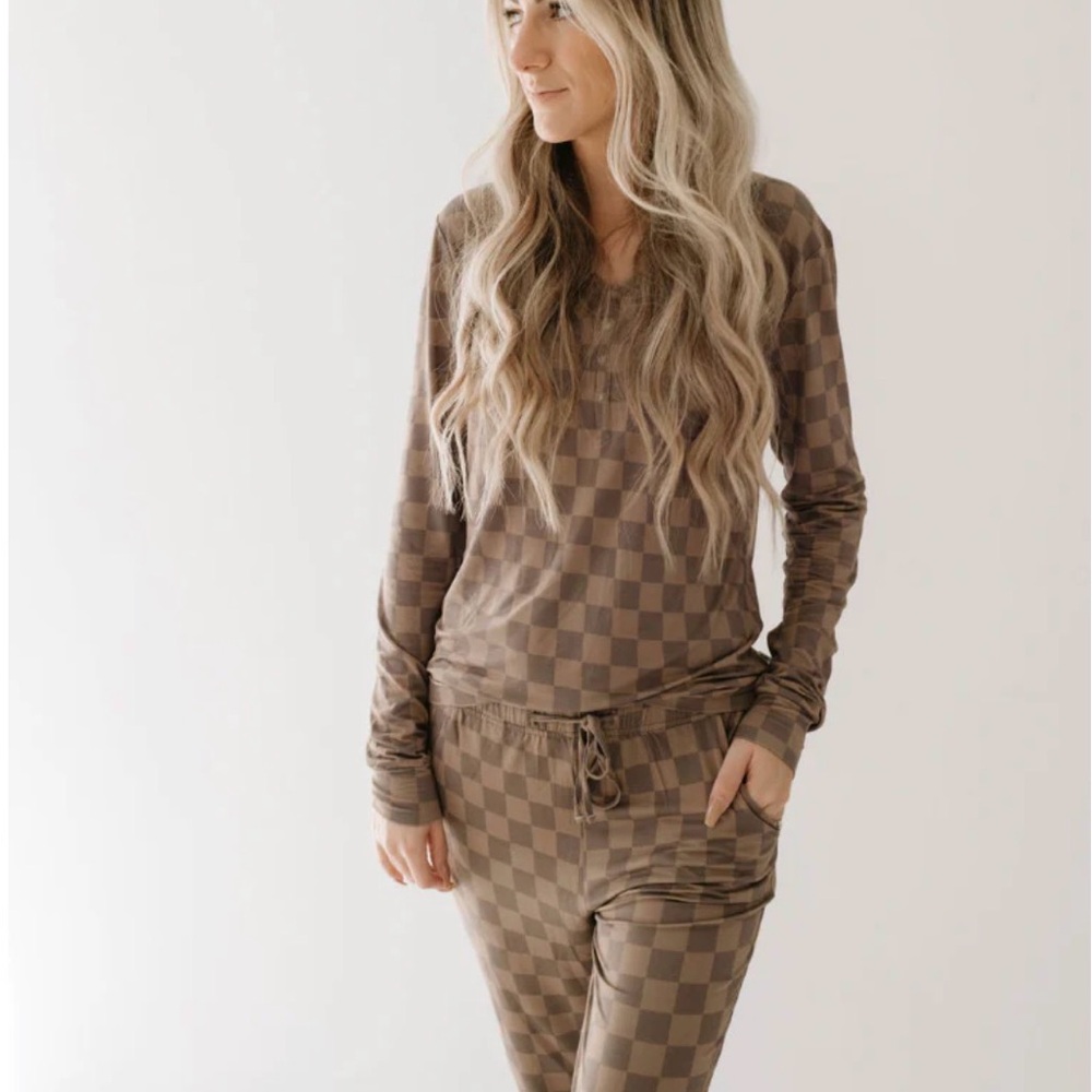 🤎NWOT Forever French Faded Brown Checkerboard Pajamas ☕️